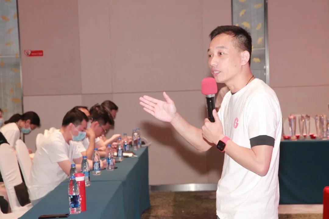 【風(fēng)采】8月員工大會(huì)丨乘風(fēng)破浪潮頭立，揚(yáng)帆起航正當(dāng)時(shí)！