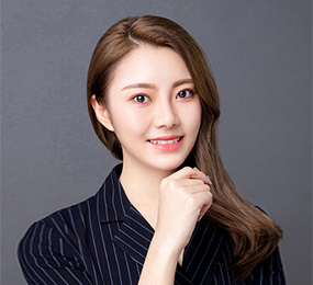 張?chǎng)?>
                            <h3>張?chǎng)?/h3>
                            <small>設(shè)計(jì)總監(jiān)</small>
                            <a href=